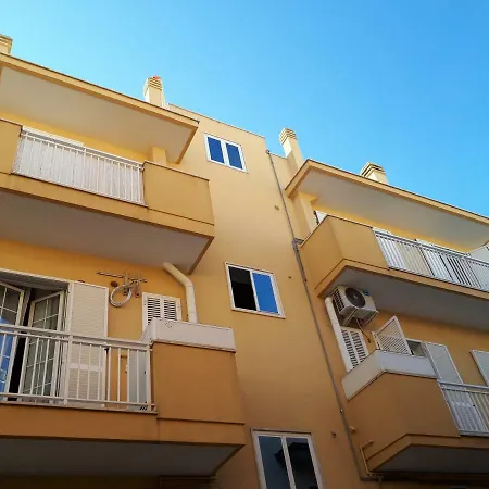 Dimora Acquamarina Apartment *